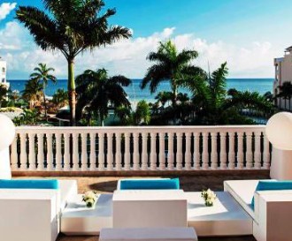 Lobby Terrace